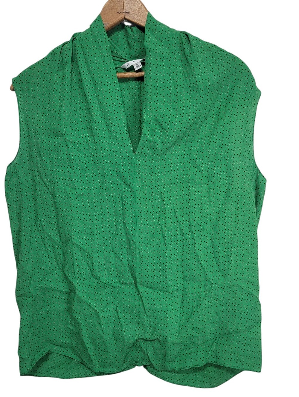 CAbi Kelly Green Sleeveless Blouse Size L V-Neck Silk Viscose Business Casual
